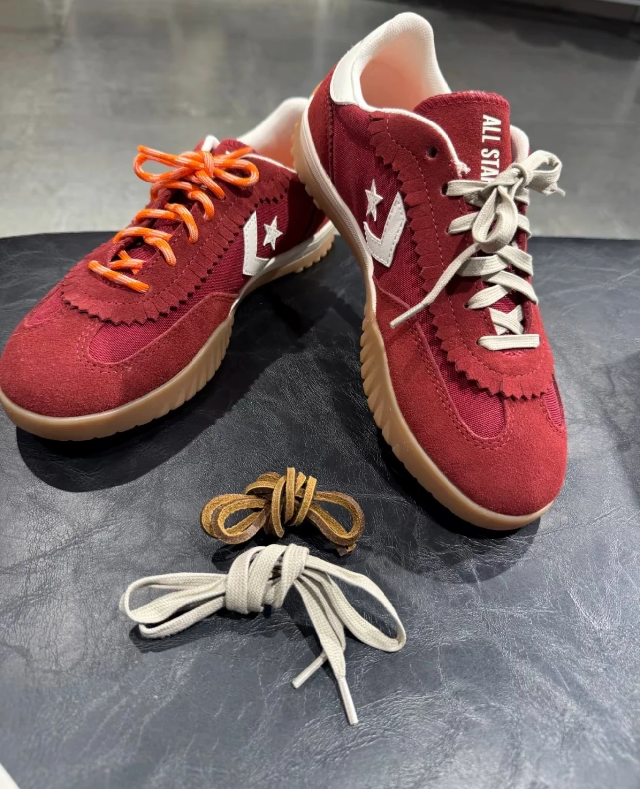 

Converse Comfortable Stylish Shock-absorbing Anti Slip Low Cut Casual Shoes for Both Men and Women in Red and White