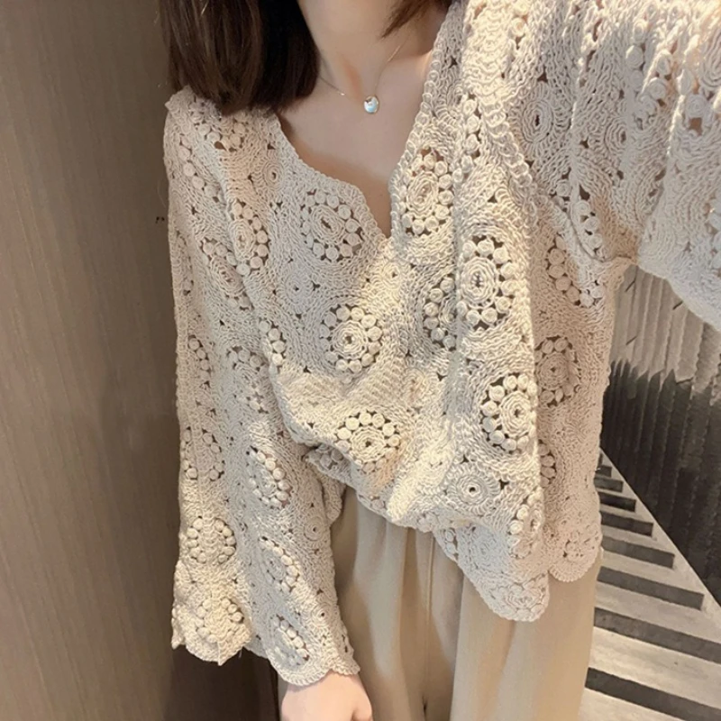 

Women Solid Pullovers Jumpers Knitted Sweaters Cut Out V Neck Long Sleeve Thin Loose Fit Office Lady Elegant Casual Spring 2026