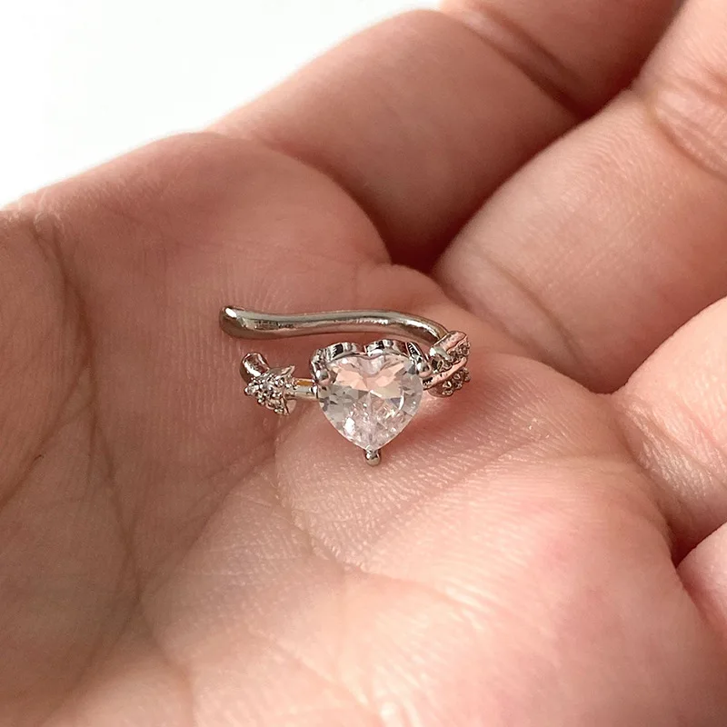 New Cute Charm Sterling Silver Angel's Arrow Heart-shaped Zircon Clip Earrings for Women Exquisite Jewelry Accessories Colorfast