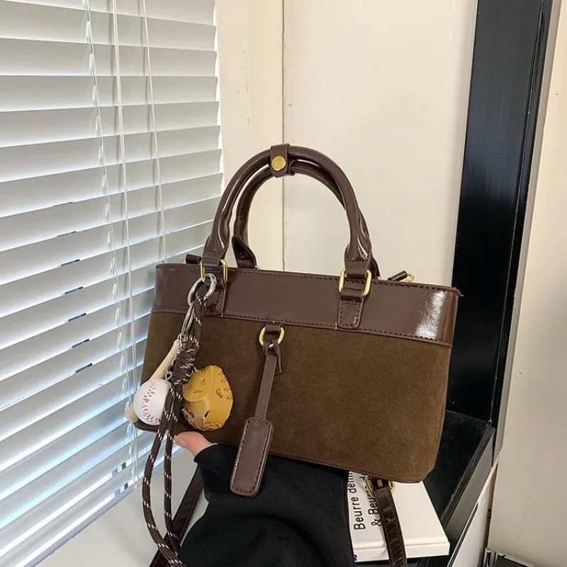 

Stylish Casual Diaper Bag Minimalist Solid Color Leather Letter Backpack Vintage Fashionable High-end Commuter For Men Women