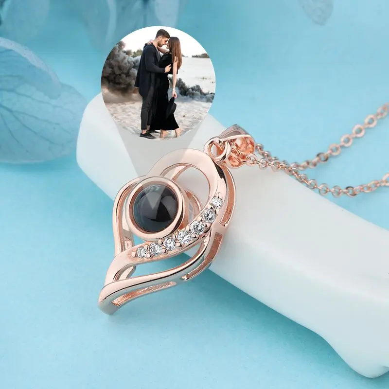 Personalized Necklaces Customized Photo Projection Heart Pendant Necklace for Women Lover Jewelry Memory Gift Custom Products