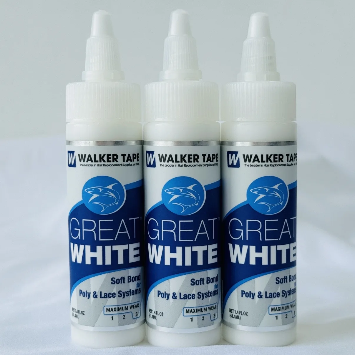

Walker Tape Great White Soft Bond for Poly and Lace System 1.4FL OZ MAXIMUM WEAR 3 1/2/3PCS Longest Holding Water Based