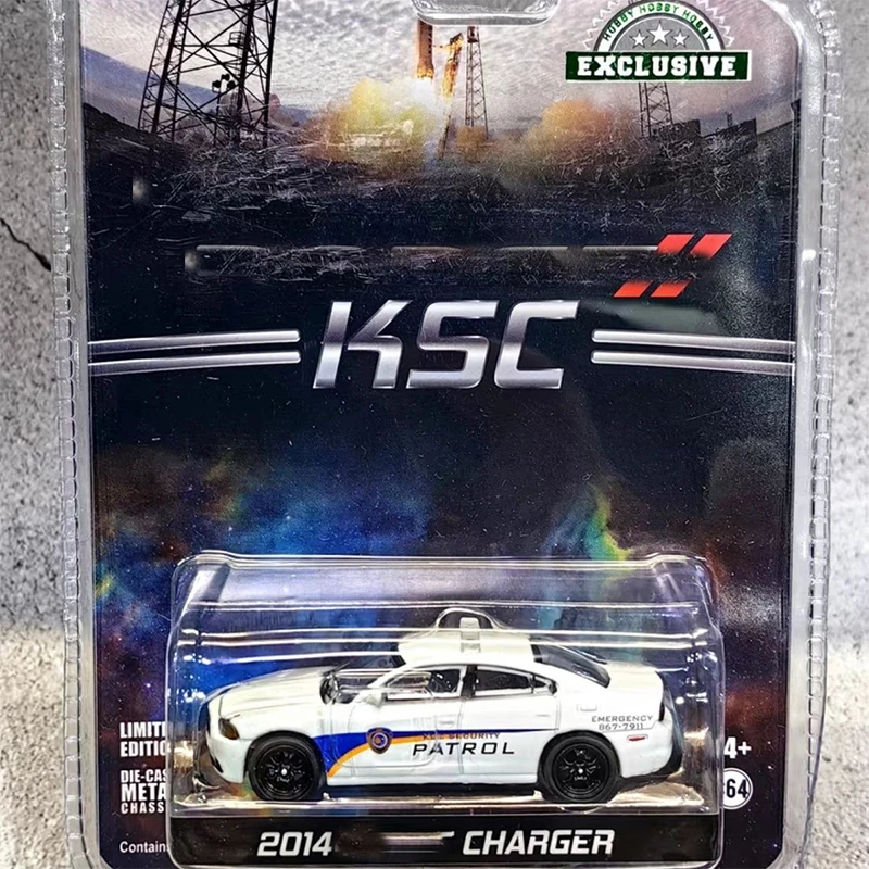 

New GreenLight 1:64 simulation alloy die-casting white car model collection decoration packaging perfectly sent out