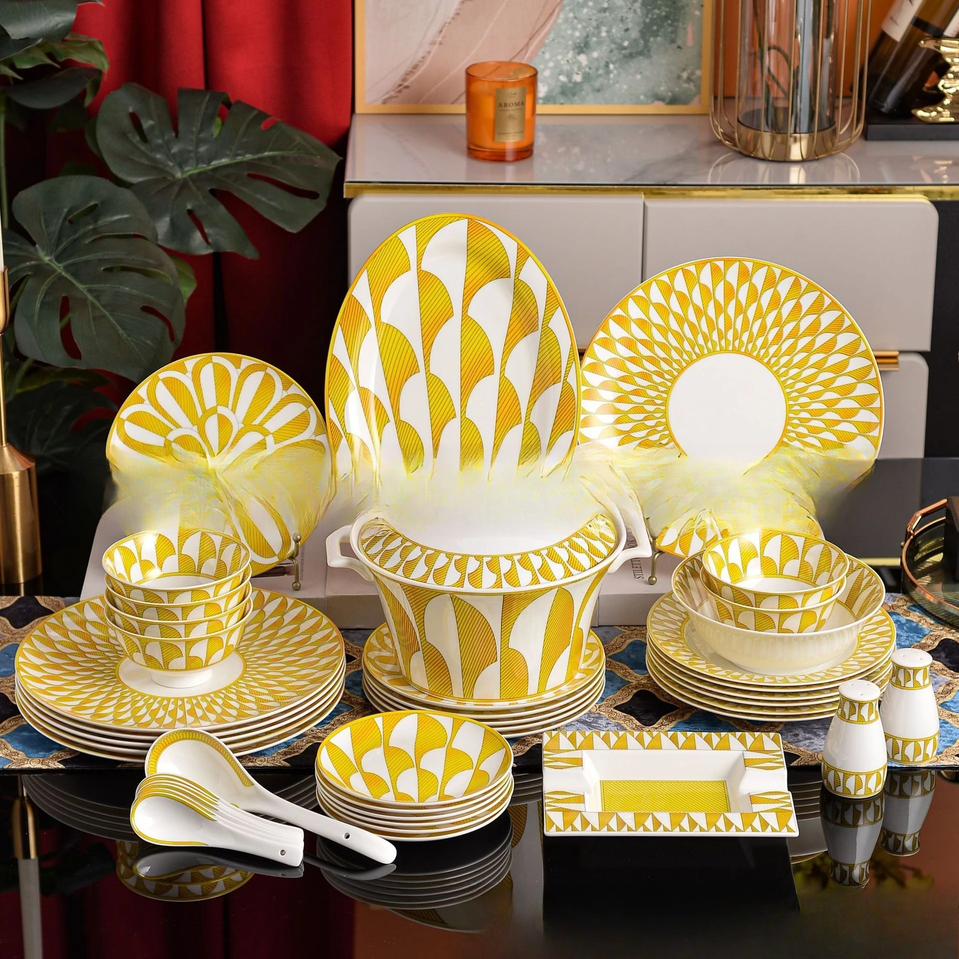 Color European Light Luxury Majia Sun Child 43 Heads Configuration Tableware, Dishes, Spoons, Gift Box