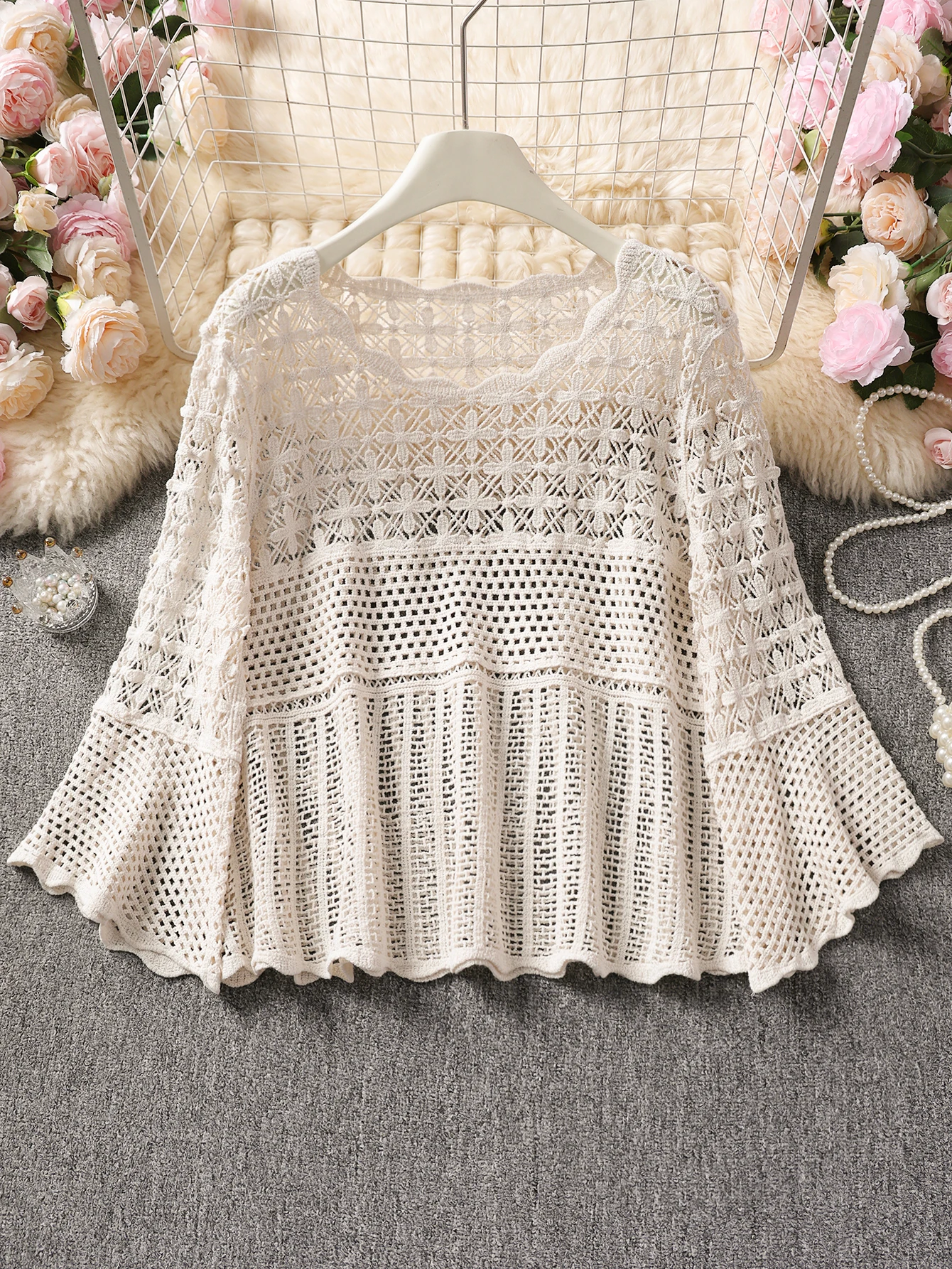 

Women's Mid-Sleeve Knit Crew Neck Pullover Spring/Summer Fashionable Crocheted Top Comfortable Fashion Trendy Clothing