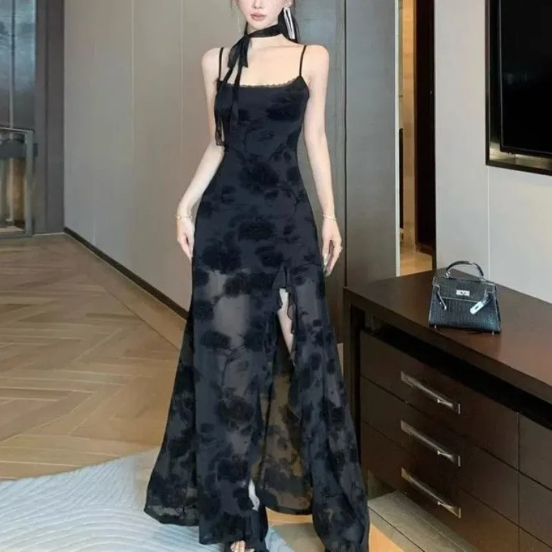 Vestido Halter de Jacquard de encaje negro para mujer Y2K, vestido Sexy de verano con abertura de longitud media y cintura alta con tirantes finos, vestido ajustado con camisola 2025