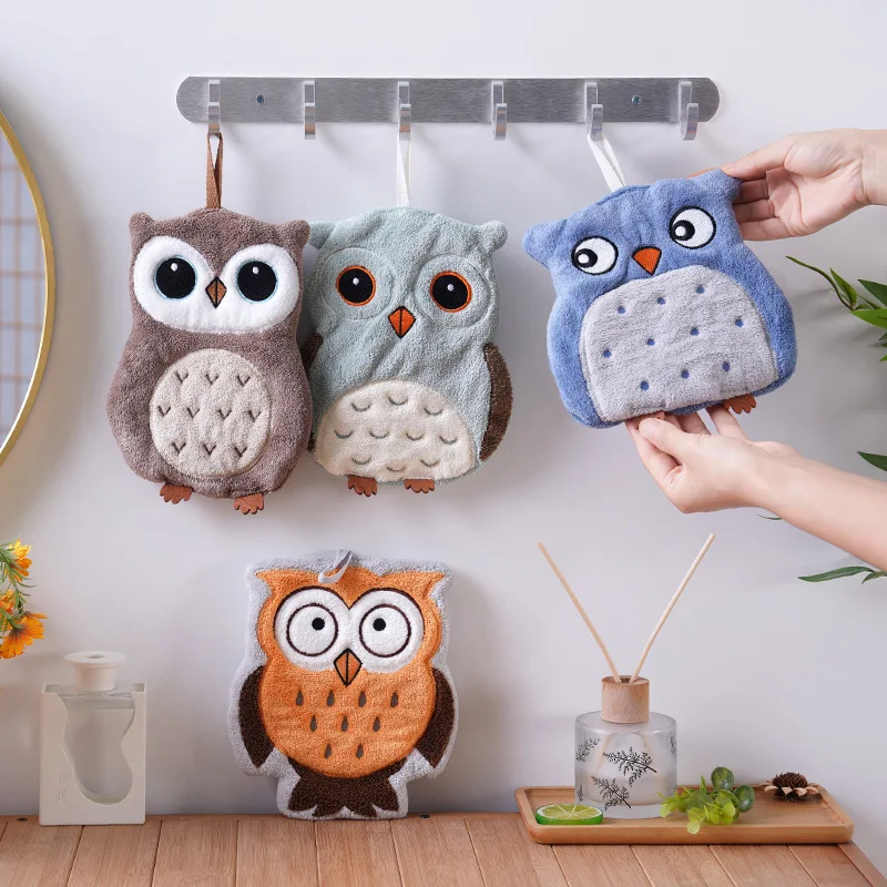 2-Pack of Randomly Assorted Owl-Shaped Bathroom Hand Towels, Hangable Hand Towels from the Owl Series, Non-Shedding, Odor-Free, Super Soft