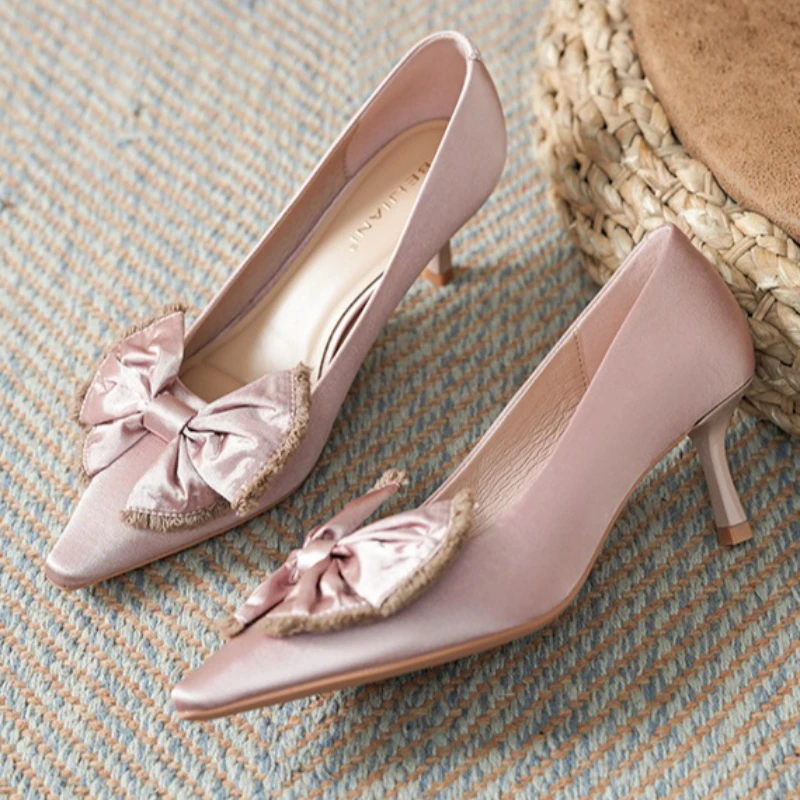 

2026 Spring Elegant High Heels Ladies Luxury Satin Bow Decoration Pointed Toe Shallow Women Pumps Wedding Designer Bridal Shoes