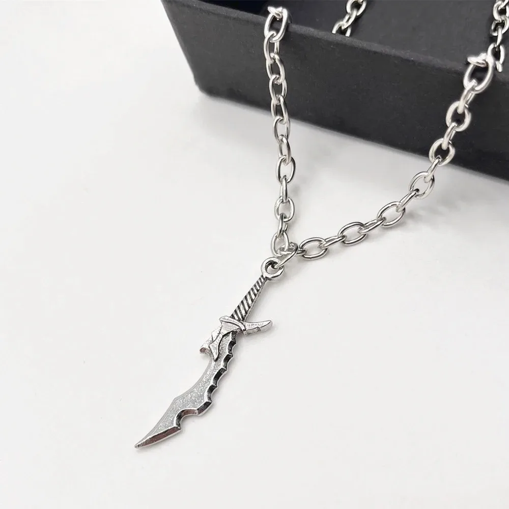 Anime Mizushino Shun Sung Jin-woo Pendant Necklace Cosplay Unisex Metal Necklace Weapon Knife Choker Clavicular Chain Jewelry