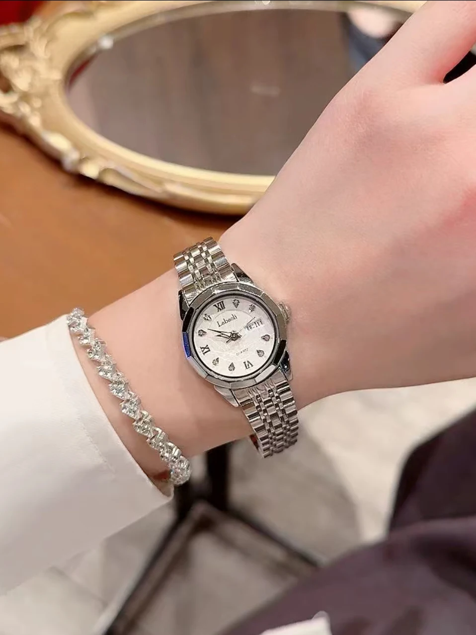 New Stylish And Luxurious Quartz Watches For Couples Quartz Fashion Watches Suitable For Couples, High-End Selection Of Watches.