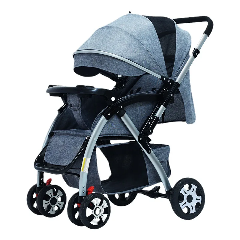 The new stroller can sit on a reclining stroller, fold a stroller for four seasons, and have a large space for children's stroll