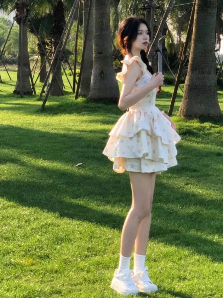 Dulce vestido de manga voladora Falda corta floral pequeña que abraza la cintura de hadas