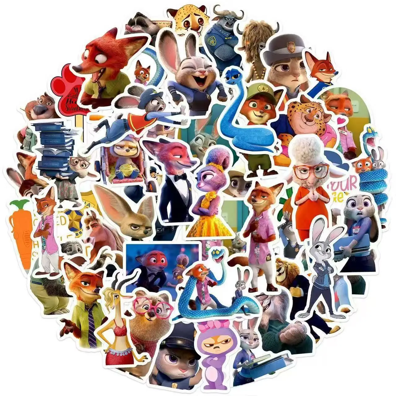 50/100PCS Zootopia Graffiti Adesivo Cartoon Giocattolo per bambini Decalcomanie fai da te Bagagli Cassa del telefono Adesivo decorativo impermeabile per laptop