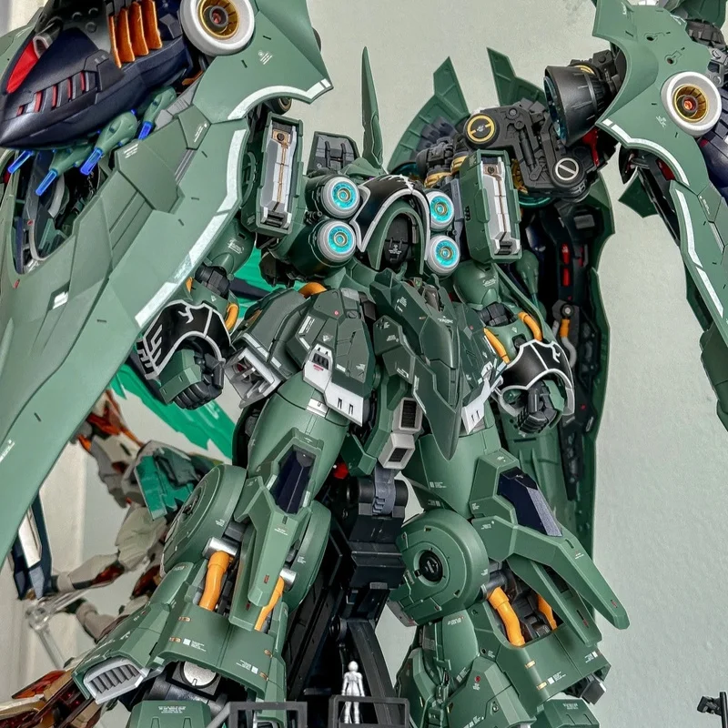 En Stock modelo de eje funciona OSIRIS DOMINATOR aéreo 1/100 ensamblaje modelo de movilidad juguetes Mecha NZ-666 Kshatriya KIT de iluminación LED