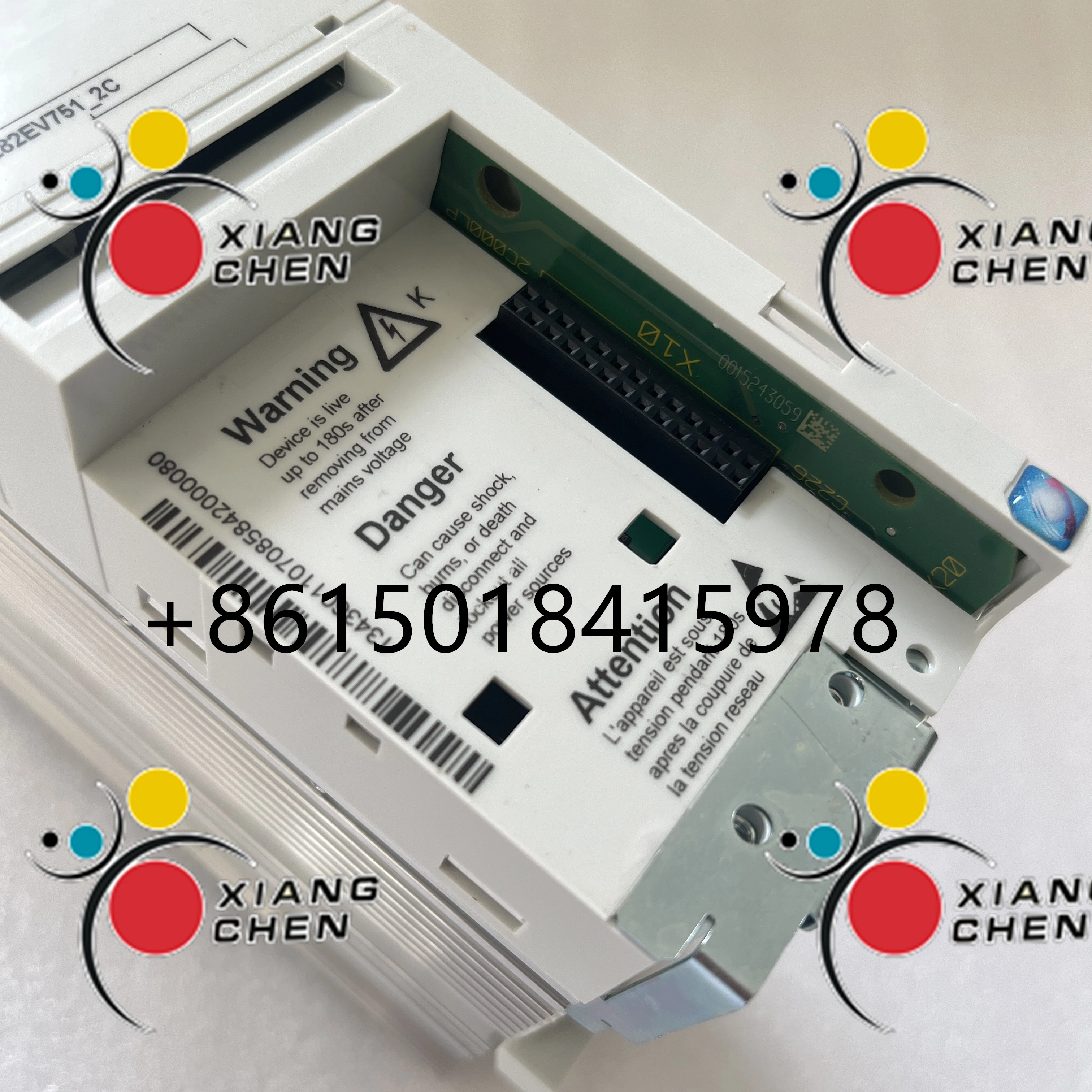 الأصلي الجديد 8200075 KW1PH LENZE - محول التردد E82EV751K2C