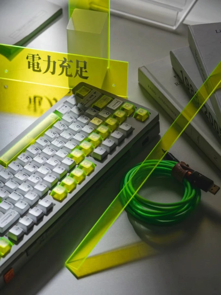 Imagem -03 - Conjunto de Keycap Verde Fluorescente Npcx Pbt e pc Boné de Teclado Translúcido Personalizado Cherry Profile Gaming Keycap para Teclado Mecânico