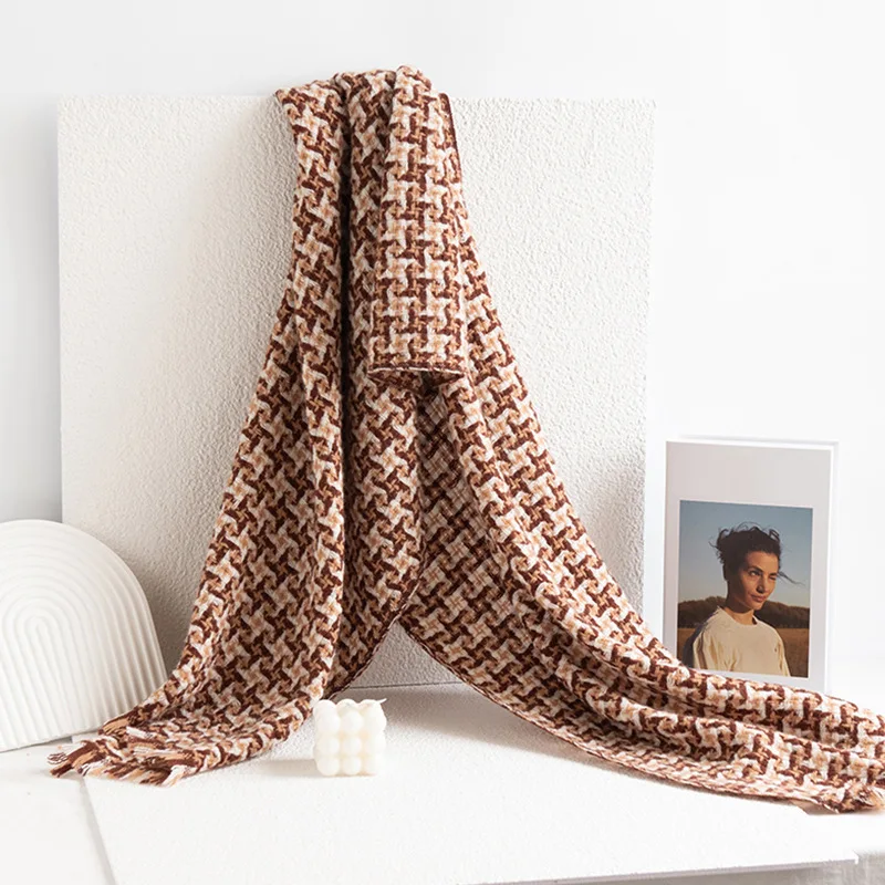 

New 100% Wool Vintage Scarf Women Autumn Winter Warm Shawl Hijab Soft Lightly Hair Wrap Fashionable Versatile Head Scarves