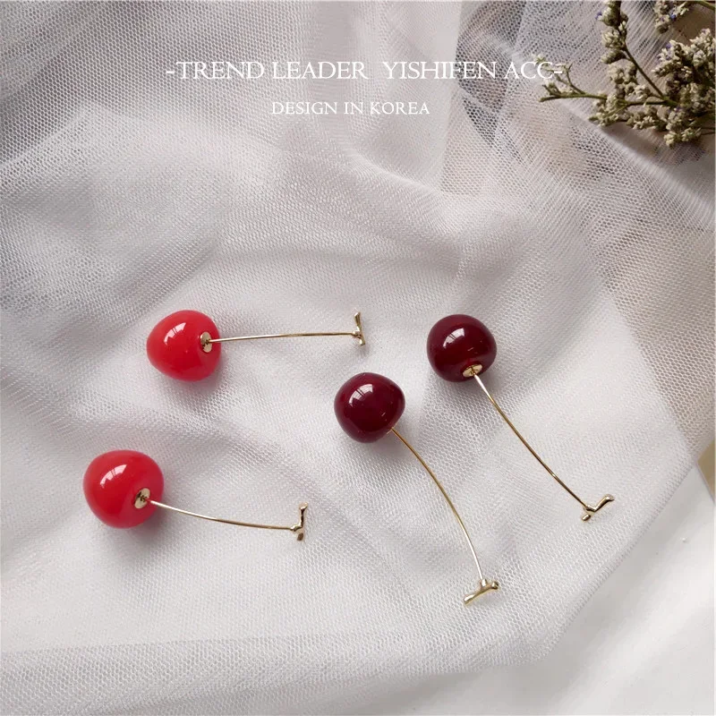 New Fashion Women\'s Earrings Fresh Sweet Red Cherry Fruit Shape Temperament Resin Fashion Trend Party Luxury