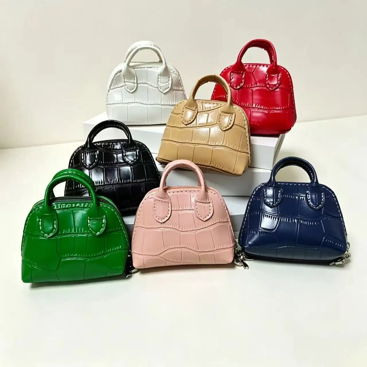Light Luxury Crocodile Patterned Shiny Mini Handbag Crossbody Bag Candy Colored Flip Top Lipstick Bag Coin Purse Commuting Party
