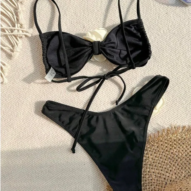 2025 ฤดูร้อนใหม่แฟชั่น 3D ดอกไม้ผู้หญิงชุดบิกินี่เซ็กซี่ชายหาดหญิงแยกชุดว่ายน้ํา