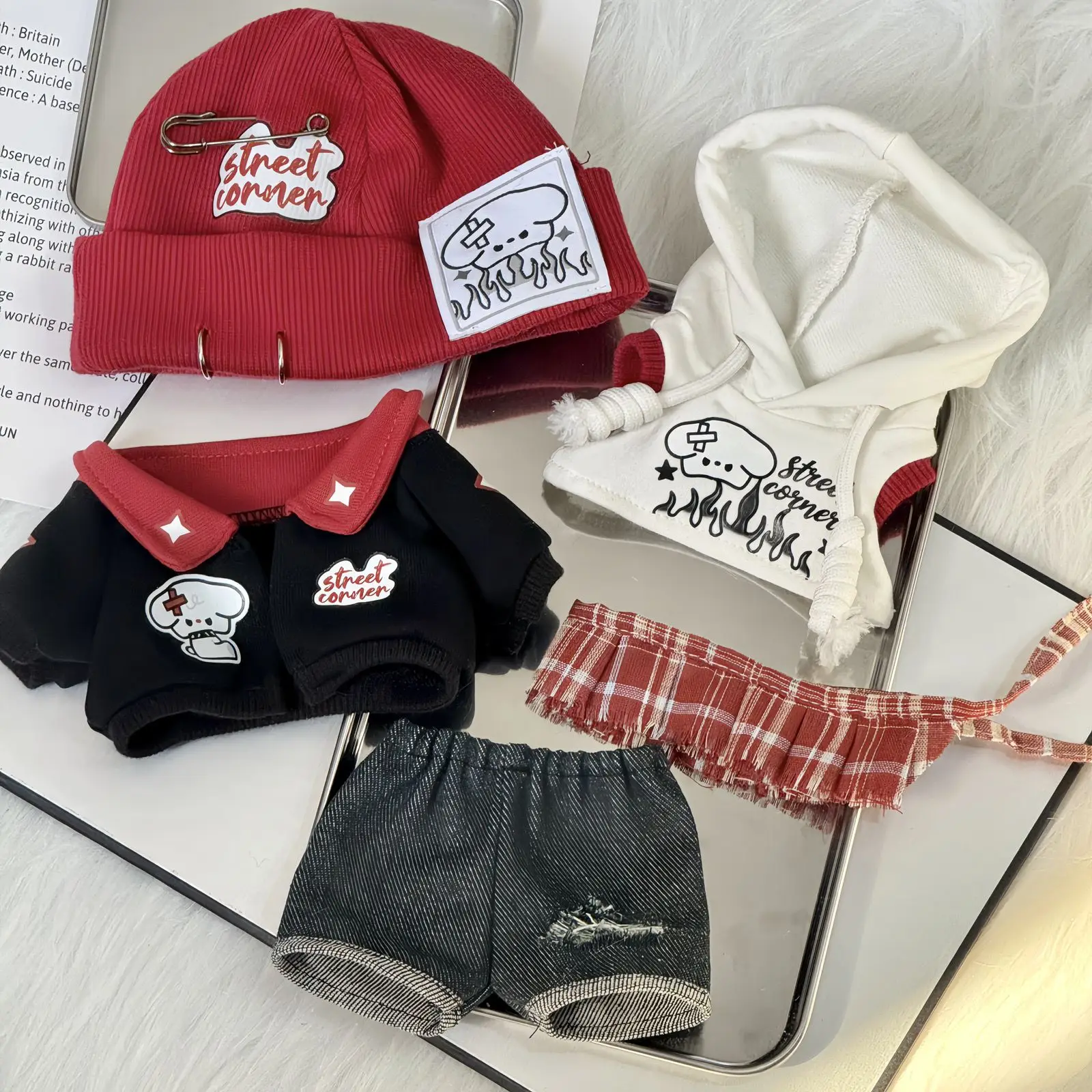 

Cotton Doll Clothes Anime Lovely Plush Doll Dress Up Clothes Retro Tidal Flow Hooded Shirt Jeans Earphone Garments Outfit 20CM