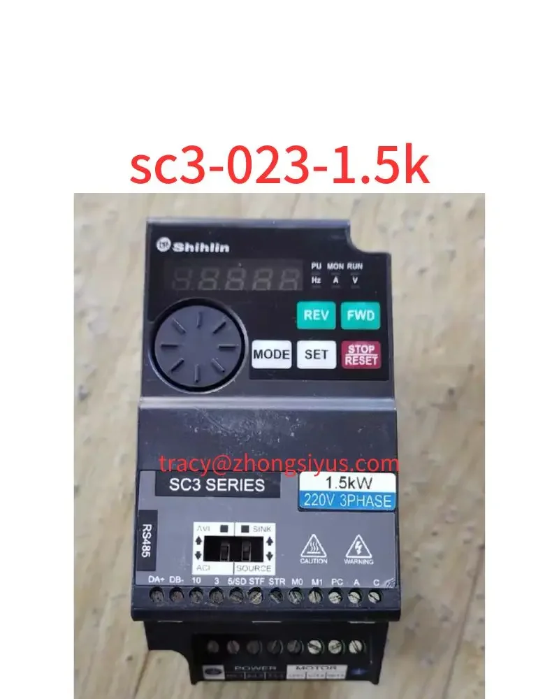 

Used frequency converter sc3-023-1.5K 1.5kw 220v