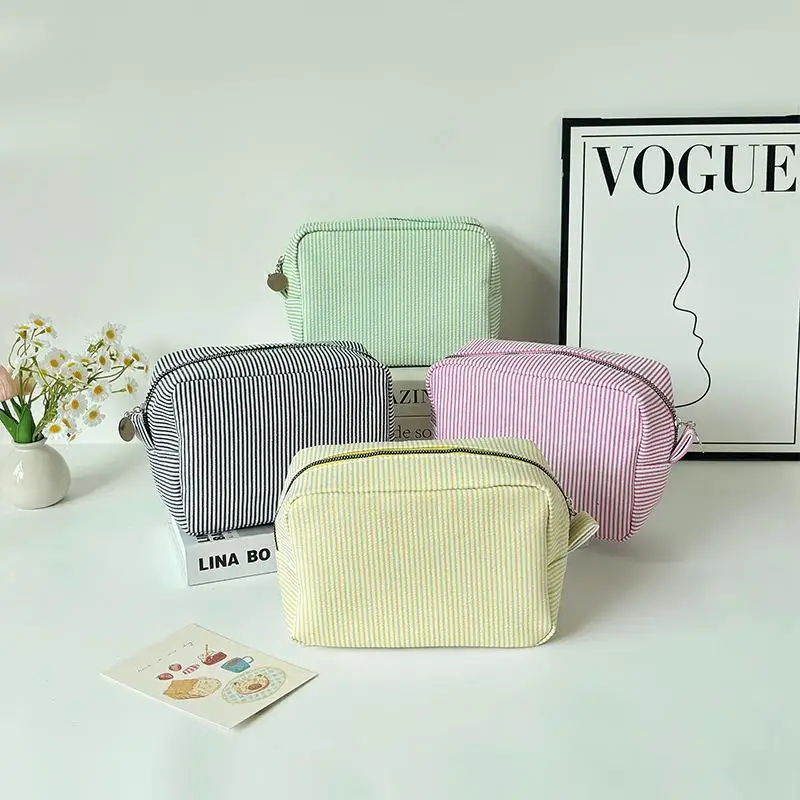 Gestreifte Kosmetiktasche mit großem Fassungsvermögen für Damen, Make-up-Aufbewahrung, Kulturbeutel, Brautjungfern-Geschenk – Detail 3