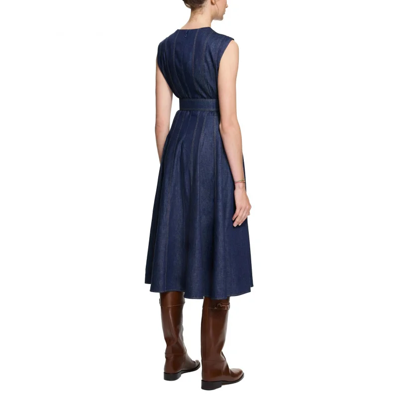 CHCHClassic Sleeveless Elegant Dress with Letters, Round Neck, High Waist, Over-the-Knee Long Dress, Commuting Artistic Dress