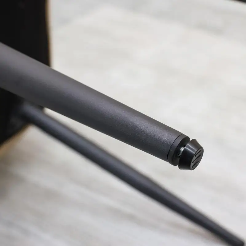 مجموعة من 4 كراسي طعام بدون ذراع من جلد البولي يوريثان الأسود مع أرجل معدنية ونمط مموج للمطبخ والمطاعم وغرفة المعيشة وغيرها #4