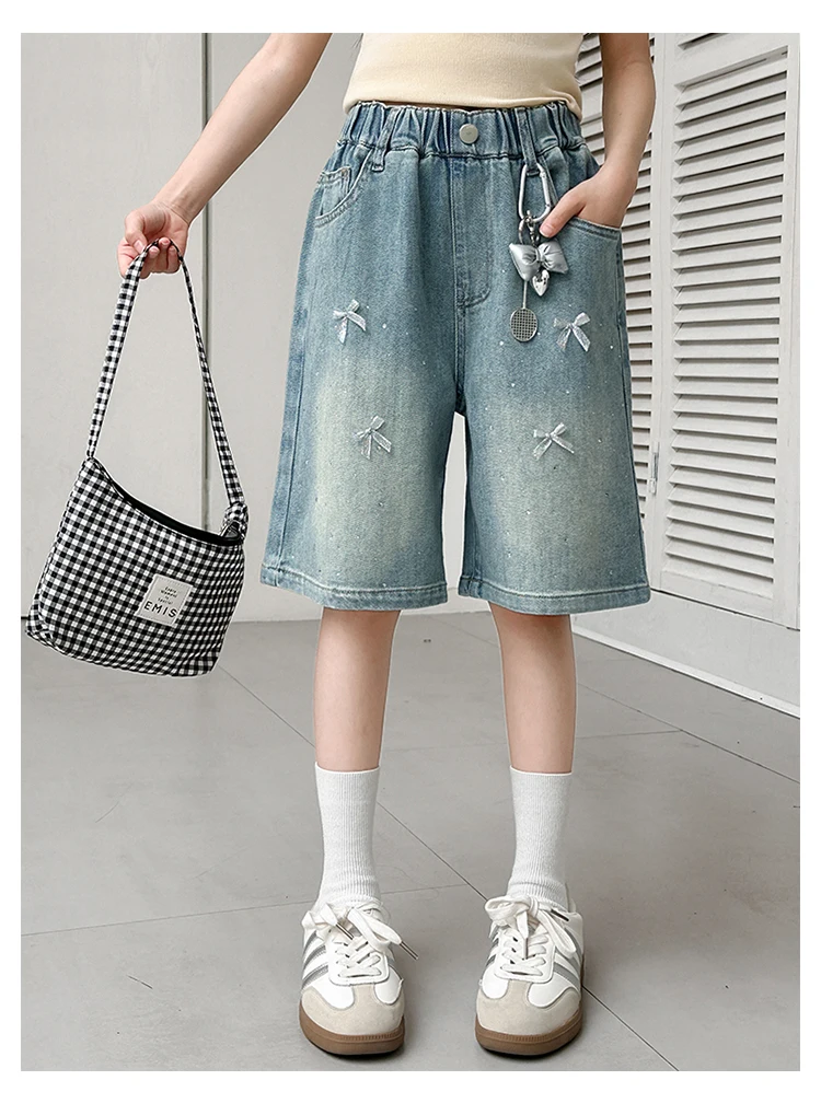 Neue Modische Kinder-Knielange Jeans-Shorts mit Schleife und Strass für Teenager-Mädchen, Lässige Capri-Jeans mit Schleife – Detail 2
