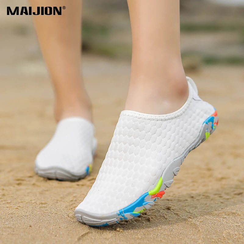 Light Unisex Swimming Aqua Shoes Men Breathable Beach Wading Shoes Women Quick Dry Water Sports Shoes for Surfing Boating Diving