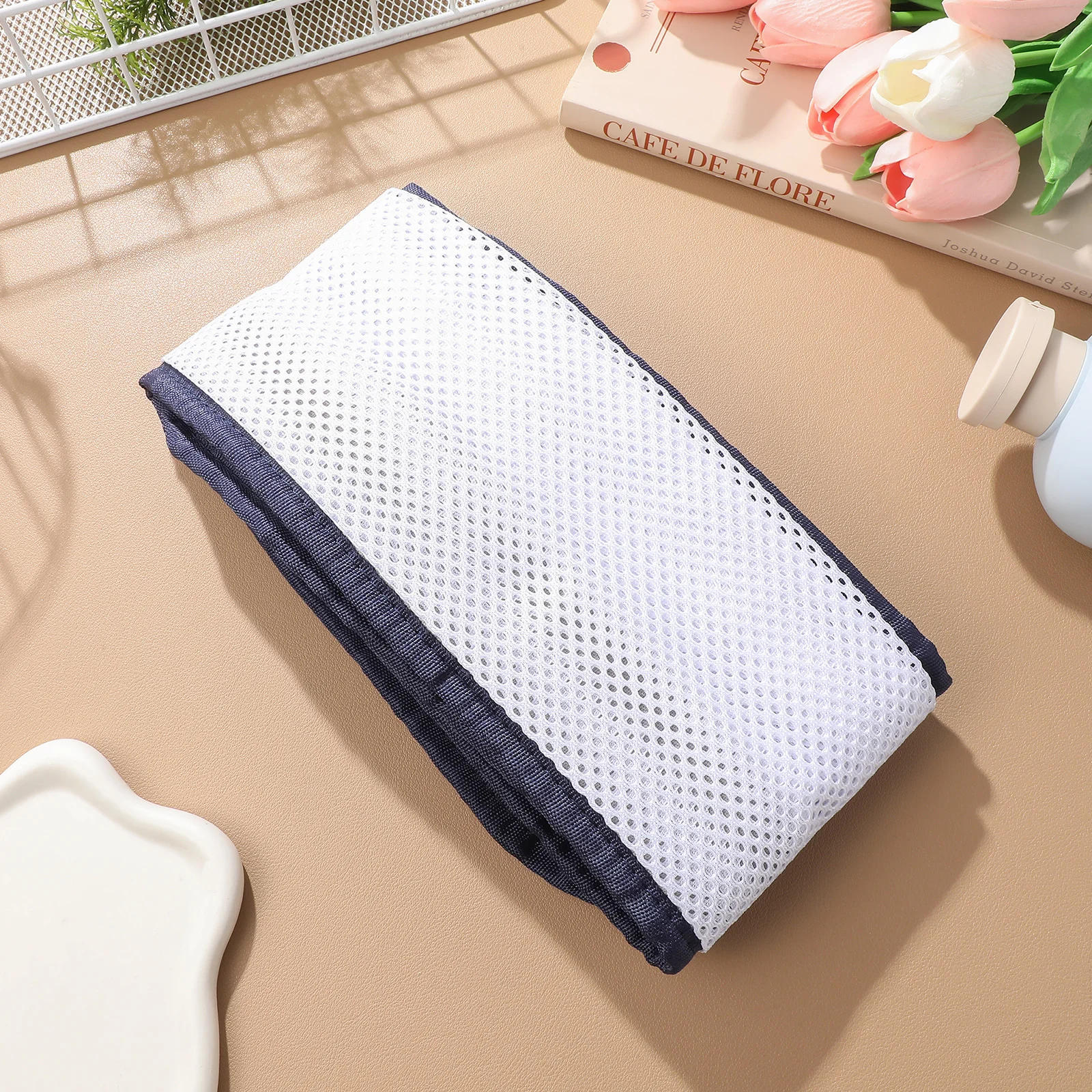 

Baby Carrier Newborn to Toddler Breathable Cotton Mesh Design Comfortable Shoulder Pads Easy Setup Adjustable for Parents