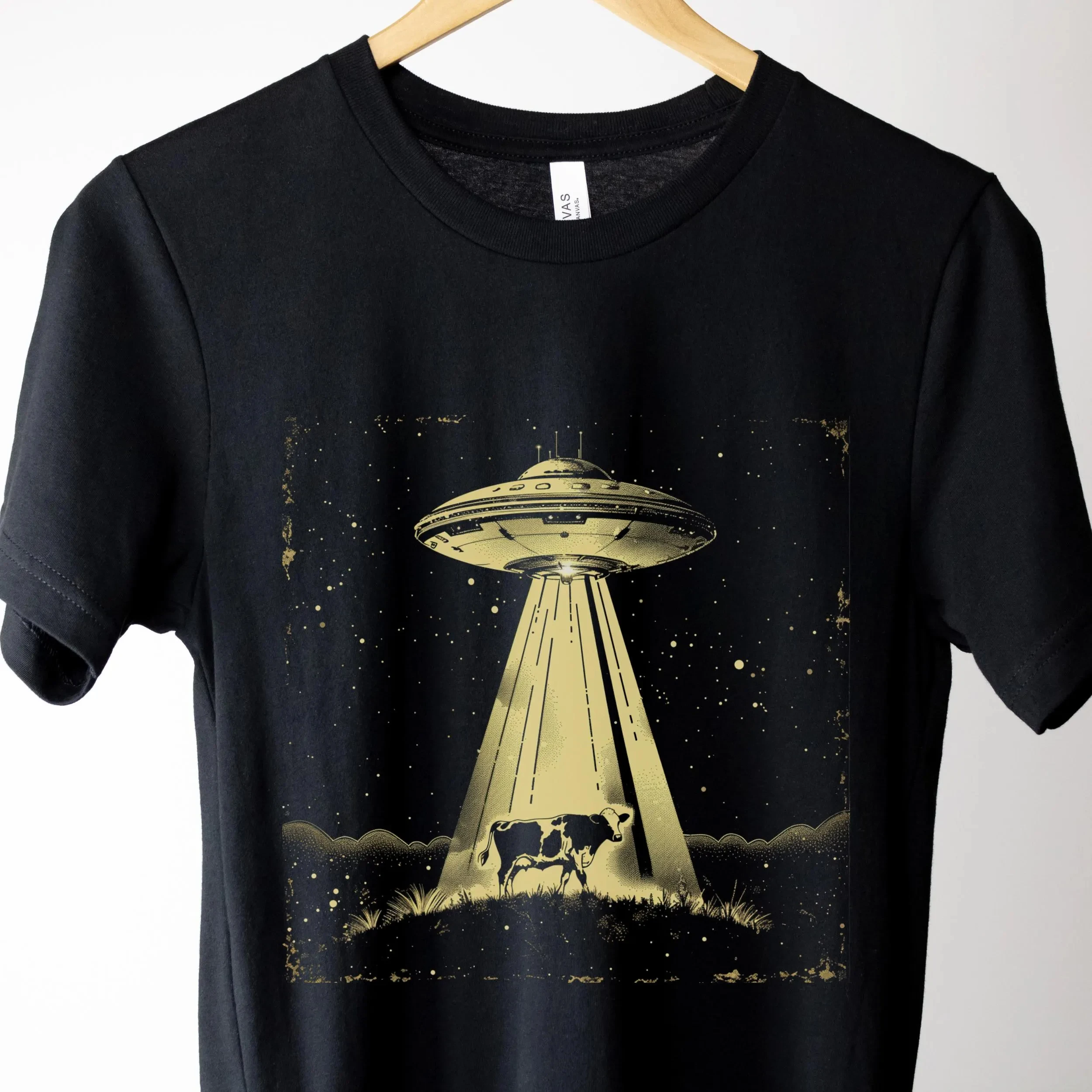 Best Selling UFO Cow Abduction Shirt, Funny Vintage Retro Graphic Alien Tshirt, Paranormal Aesthetic UFO Tee, Retro 90s T-shirt