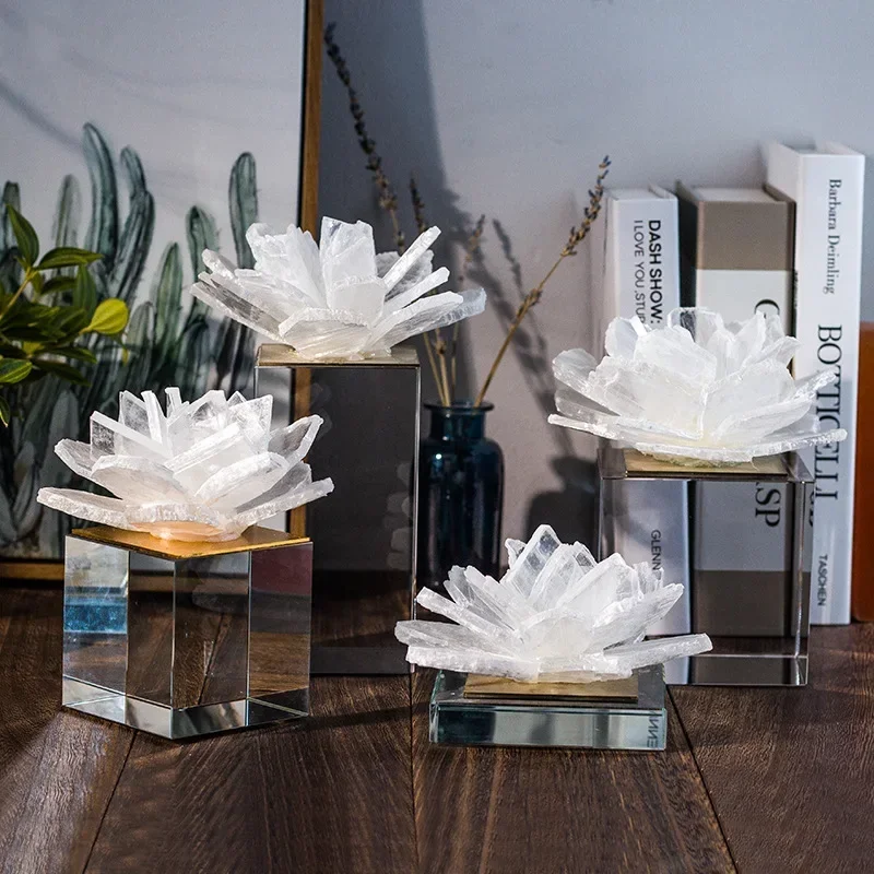 

Handmade Natural Spar Crystal Ornament Flower Transparent Handicraft Sculpture Decorative Figurines Home Decoration