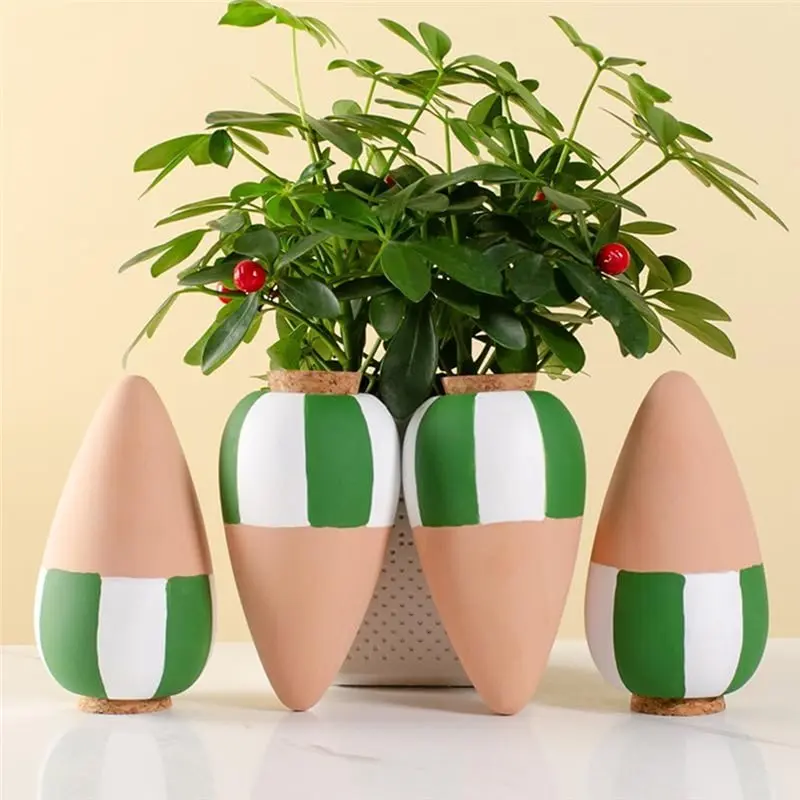 AB46-Carrot-Shaped Terracotta Watering Spikes 4 Pack For Indoor Outdoor Plants With Cork Stopper