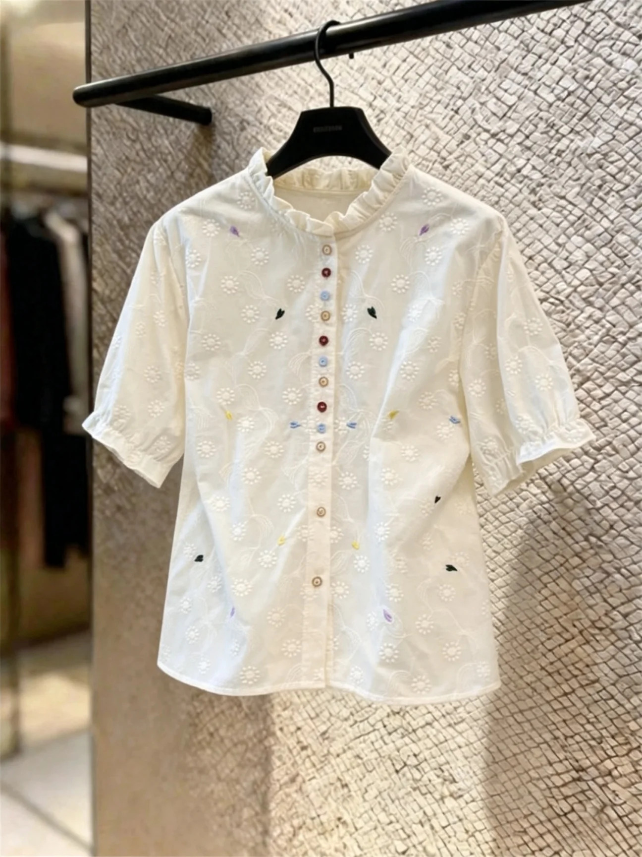 

Summer New Design Heavy Embroidery Short Sleeve Women's Shirt Buttons Slimming Top Breathable Cotton Bubble Sleeve