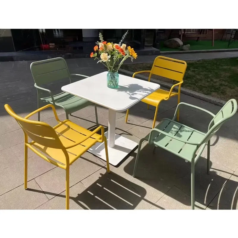 Hesheng Custom Metal Outdoor Bar Set Weatherproof Tall Table Stools For Villa Courtyard Shopping Mall Patio Furniture Weather