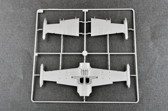 عازف البوق البلاستيك تجميعها نموذج طائرة عدة 05804 L-39C Albatros المدرب 1/48 مقياس