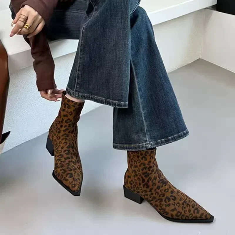 2024 High Quality Women's Shoes Back Zip Women's Boots Fashion Leopard Print Office and Career Sexy Pointed Toe Shoes for Women