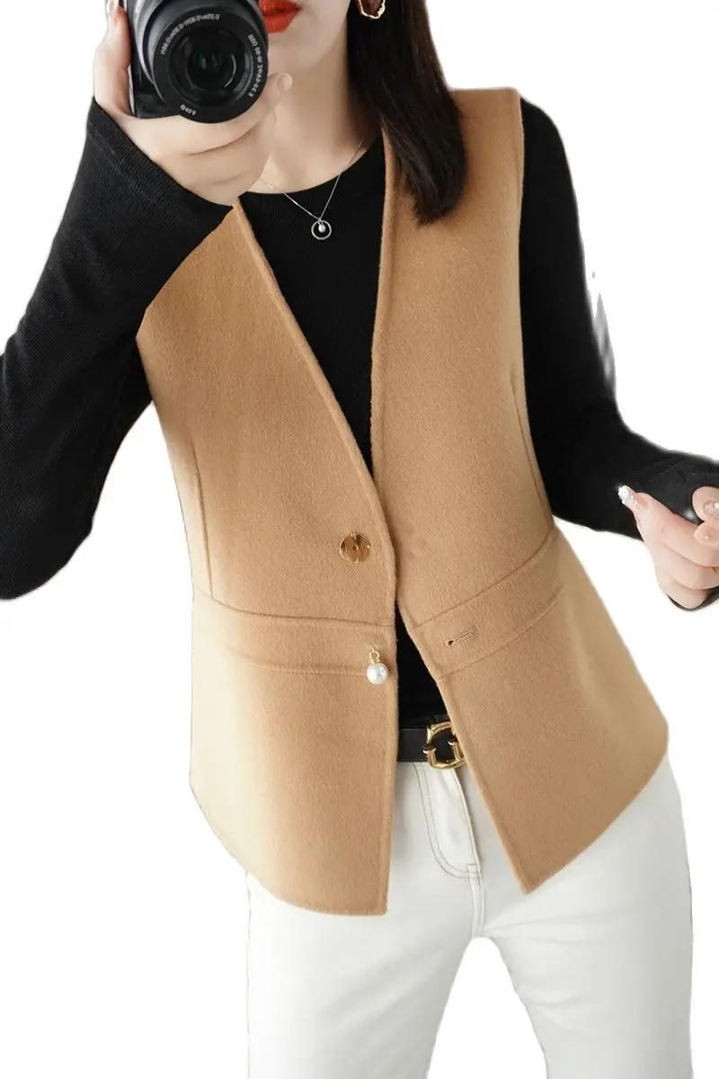 

Spring and Autumn New Ladies' Vest 100% Pure Wool Woolen Vest Fashion Sleeveless Coat Buckle Top Trend All-Matching Women's Wear