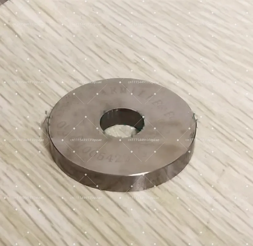 1PC Drive Roller Model 100542999 / 100.542.999 Compatible with Charmilles Pulse Machining Equipment Auxiliary Spare Parts