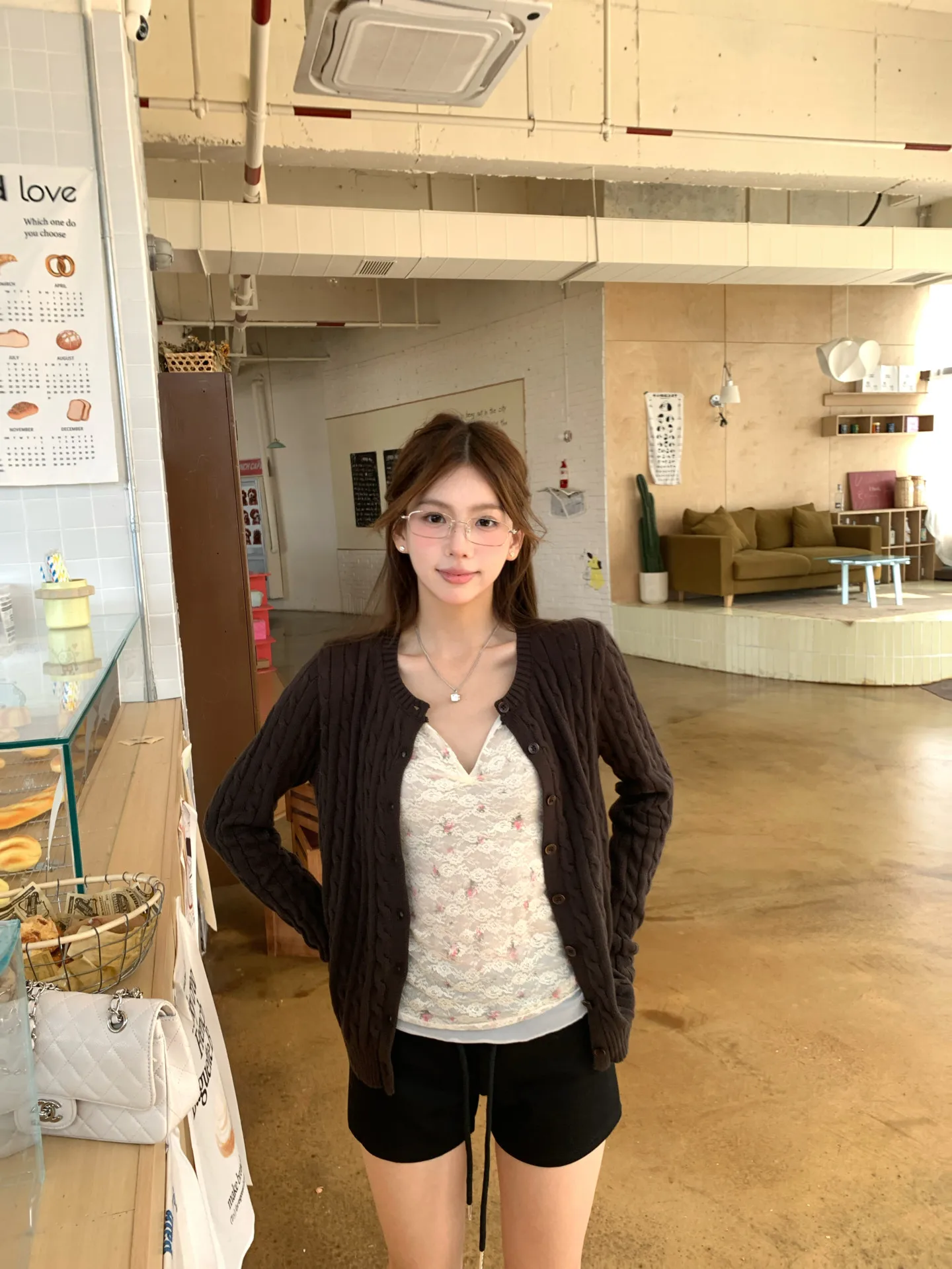 

Коричневый вязаный кардиган в корейском стиле с длинными рукавами, женский, весенний, свободный, с узором косы, на пуговицах, маленький размер, универсальный топ