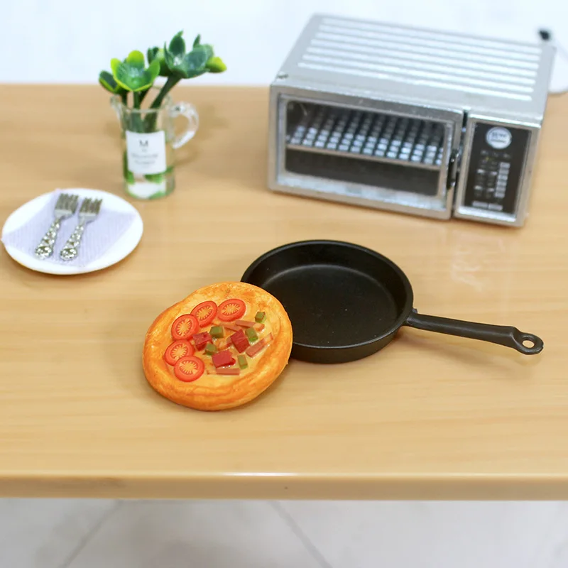 シミュレートドールハウス DIY ミニピザ ミニチュア フライパン ドールハウス キッチンアクセサリー 食品 パナソニック ごっこ遊び ギフト 女の子のおもちゃ