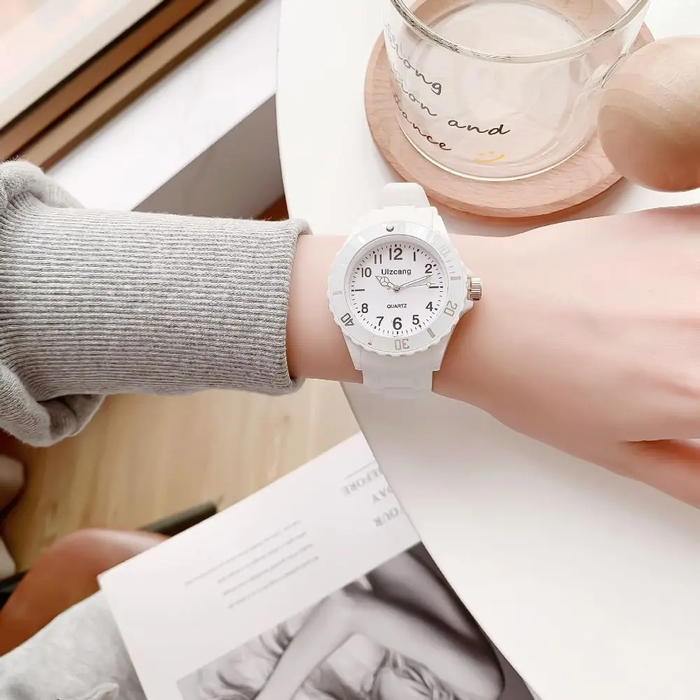 하이 퀄리티 실리콘 시계 밴드 손목시계, 만화 라운드 쿼츠 시계, 귀여운 캐주얼 손목시계