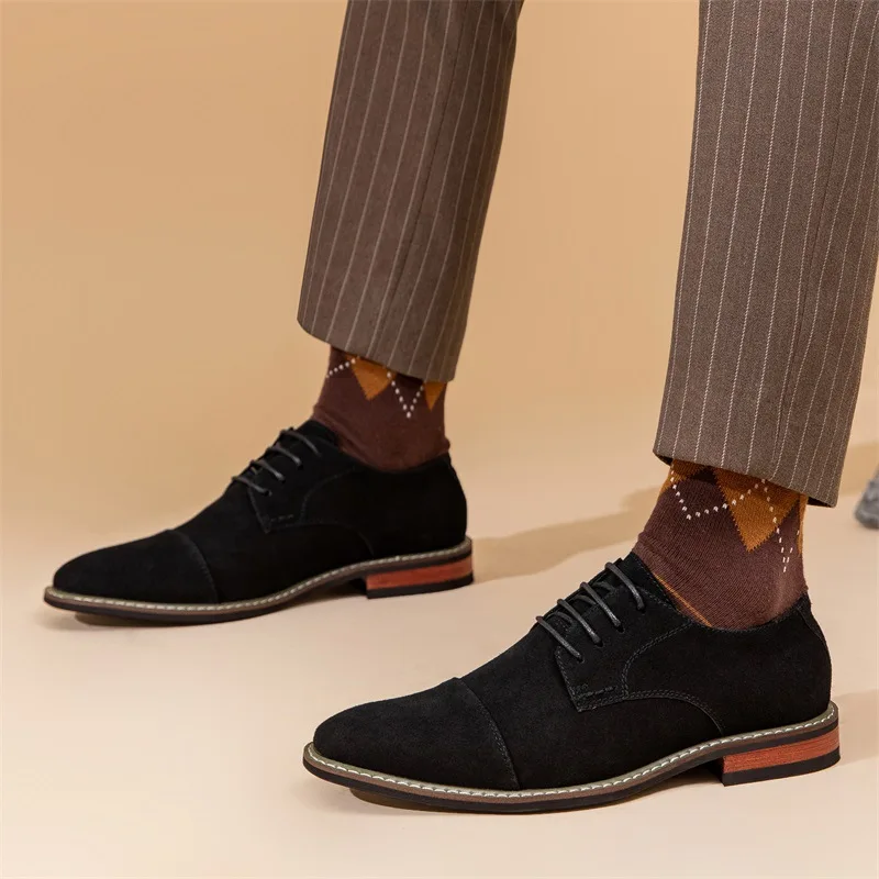

Vintage British Men Business Cow Suede Leather Shoes Formal Dress Loafers Top Quality Wedding Oxfords Men Luxury Designer Shoes