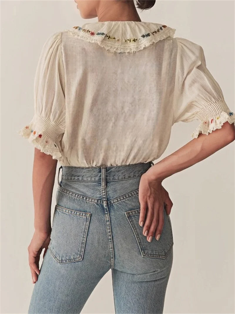 قميص نسائي برقبة على شكل حرف V مكشكش مزين بالزهور وصدر واحد للسيدات من Prairie Chic بأكمام منتفخة