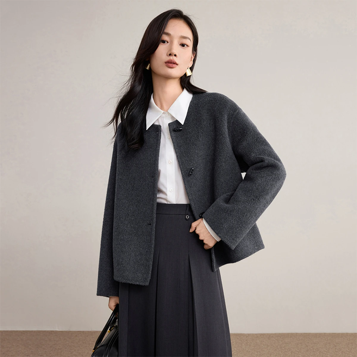 

SENTUBILA Woman Winter Woolen Jackets 2026 Round Neck Long Sleeve Jackets Toggle Buttons Outerwears Female Clothing W54OG1878