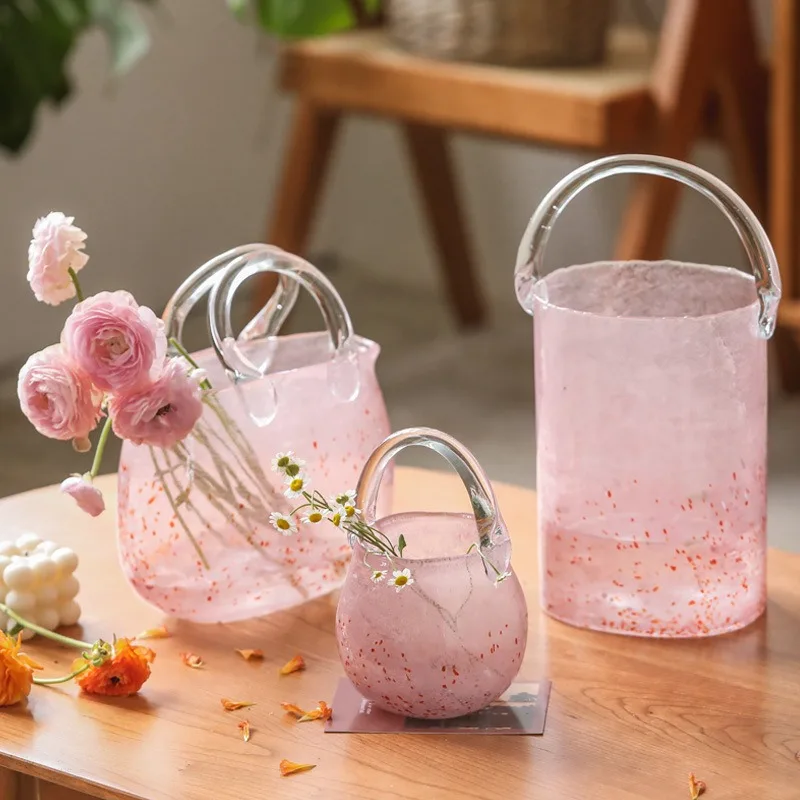 

Nordic Simple and Creative Portable Pink Bag Vase Glass Vase Transparent Flower Arrangement Living Room Ornament Floreros Altos
