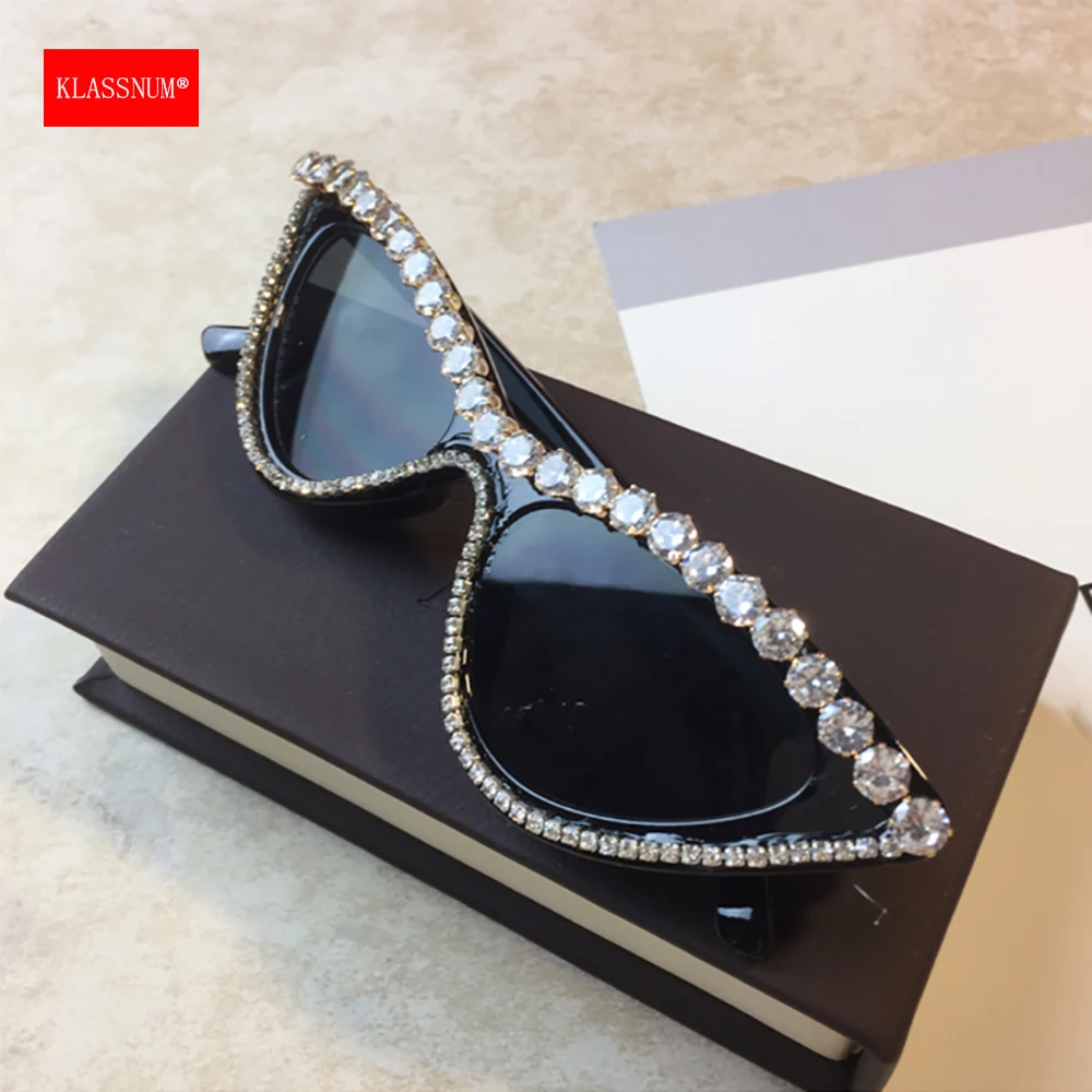 KLASSNUM Vintage luksusowe okulary przeciwsłoneczne Cat Eye damskie markowe designerskie okulary przeciwsłoneczne z kryształowy diament ramą czarne różowe Bling Bling