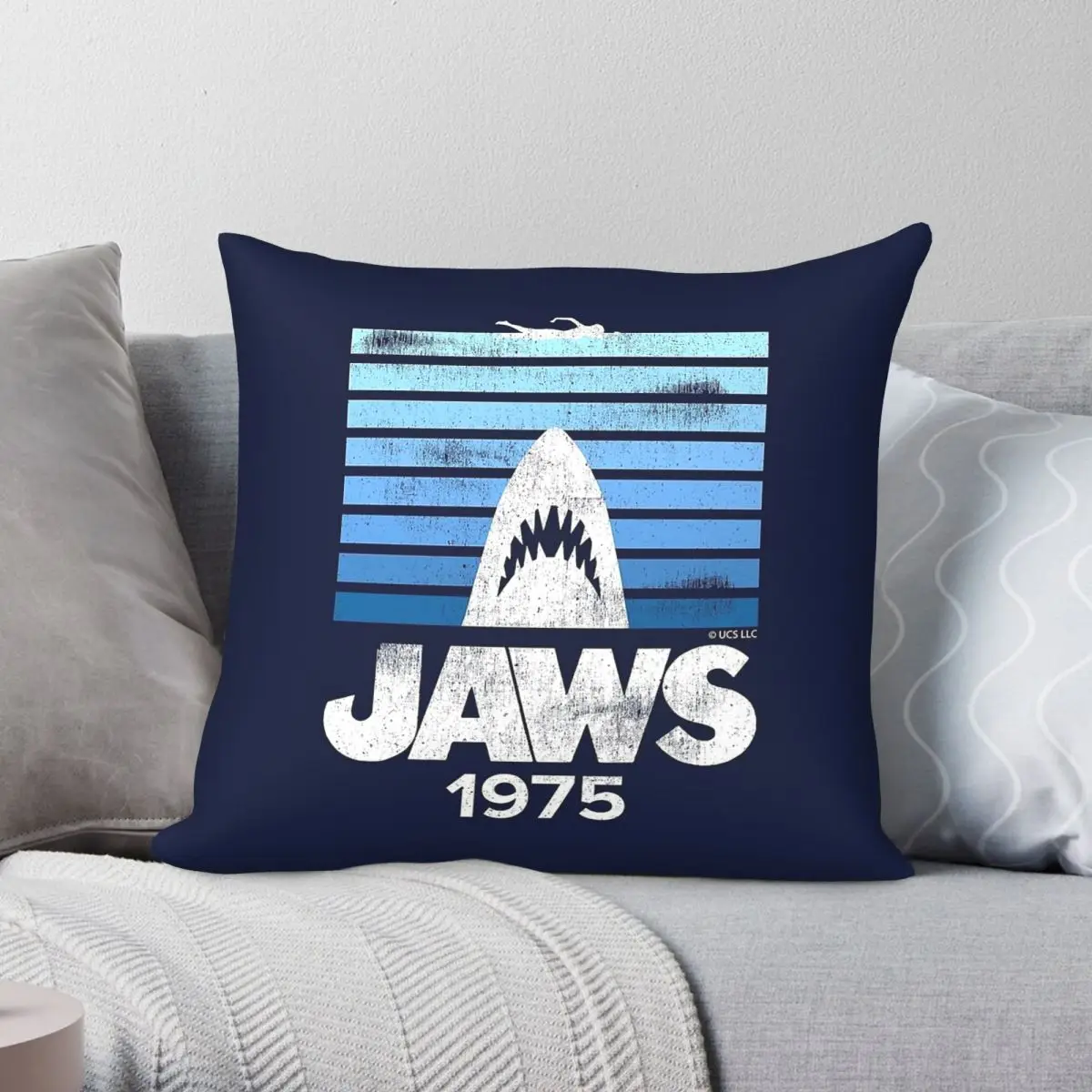 Jaws Movie Steven Spielberg Pillowcase Polyester Linen Velvet Creative Decor Throw Pillow Case Sofa Seater Cushion Cover 45x45
